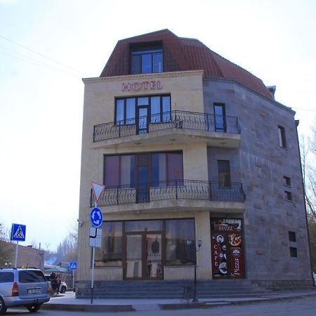 Flamenco Hotel Sisian Exterior foto